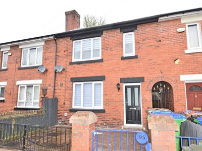 Cedar Avenue, Heywood